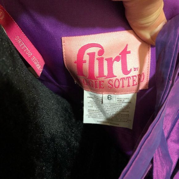 Maggie Sottero purple with crystal accents laces for fugue flattery Prom size 6 - Picture 6 of 8